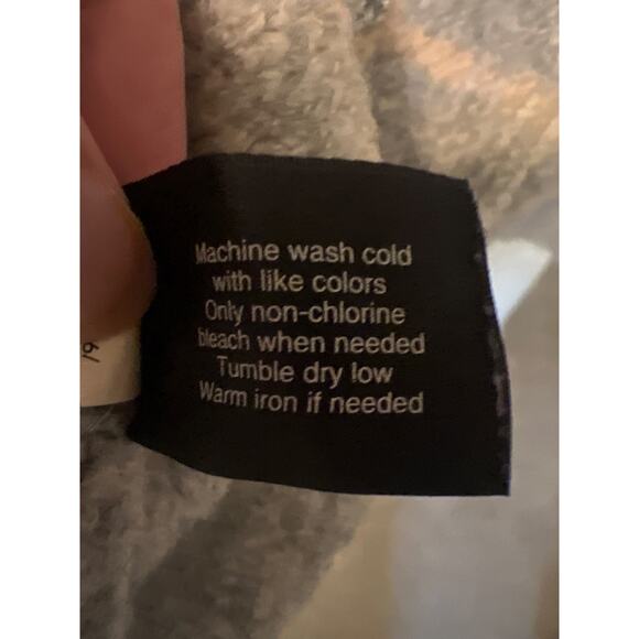 Lane Bryant Fair Isle Snowflake Gray Pink Sweater Acrylic Wool Blend Size 18 20 - Picture 6 of 7